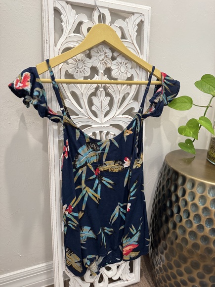 Floral beach Roxy top - Picture 1 of 3